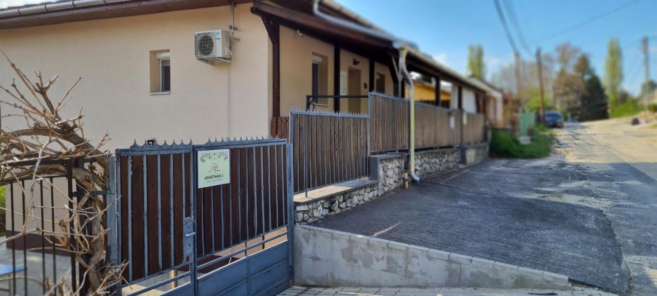 Lugas Apartman Miskolctapolca 2 Haloszoba Dezsa Es Jakuzzi Koezel A Barlangfuerdohoez Buitenkant foto